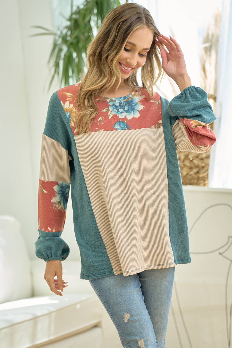 LMT3492-F-Like the very first-time floral top: RUST/TEAL / XL