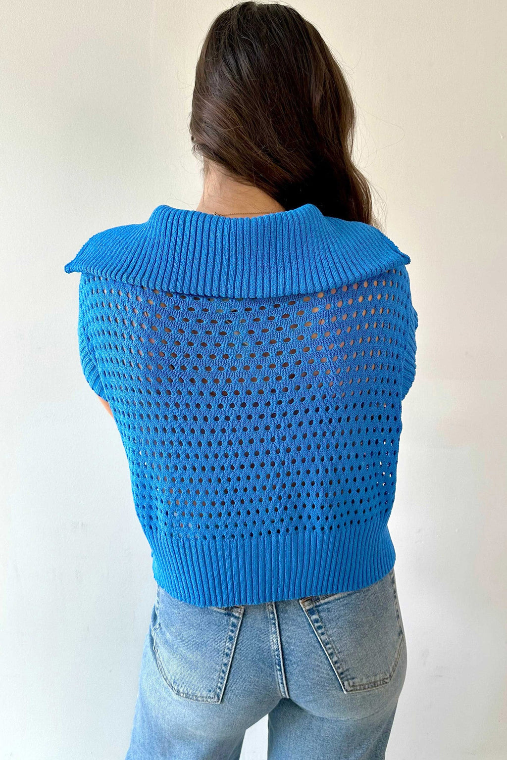 Solid Hollowed Knit Zipped Collar Short Sleeve Top
