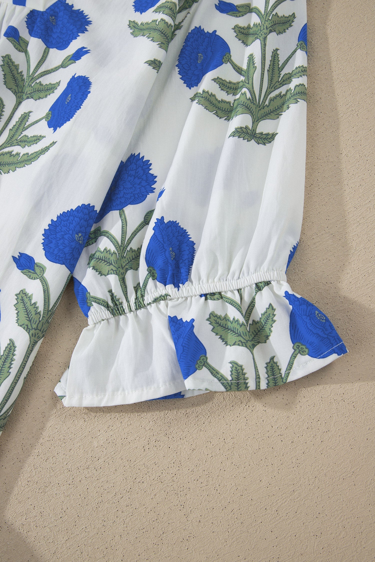 Flower Contrast V-Neck 3/4 Sleeve Blouse