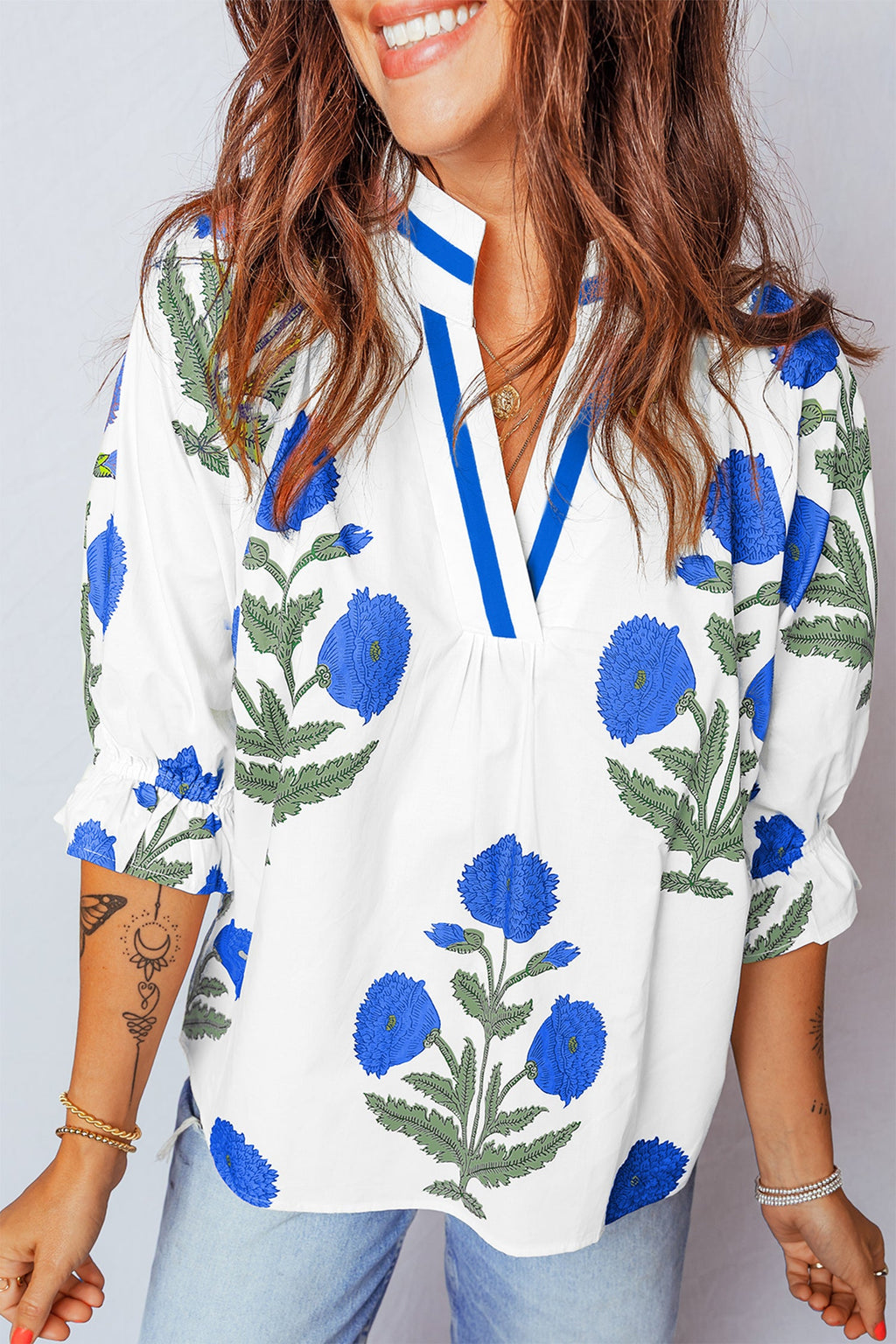 Flower Contrast V-Neck 3/4 Sleeve Blouse