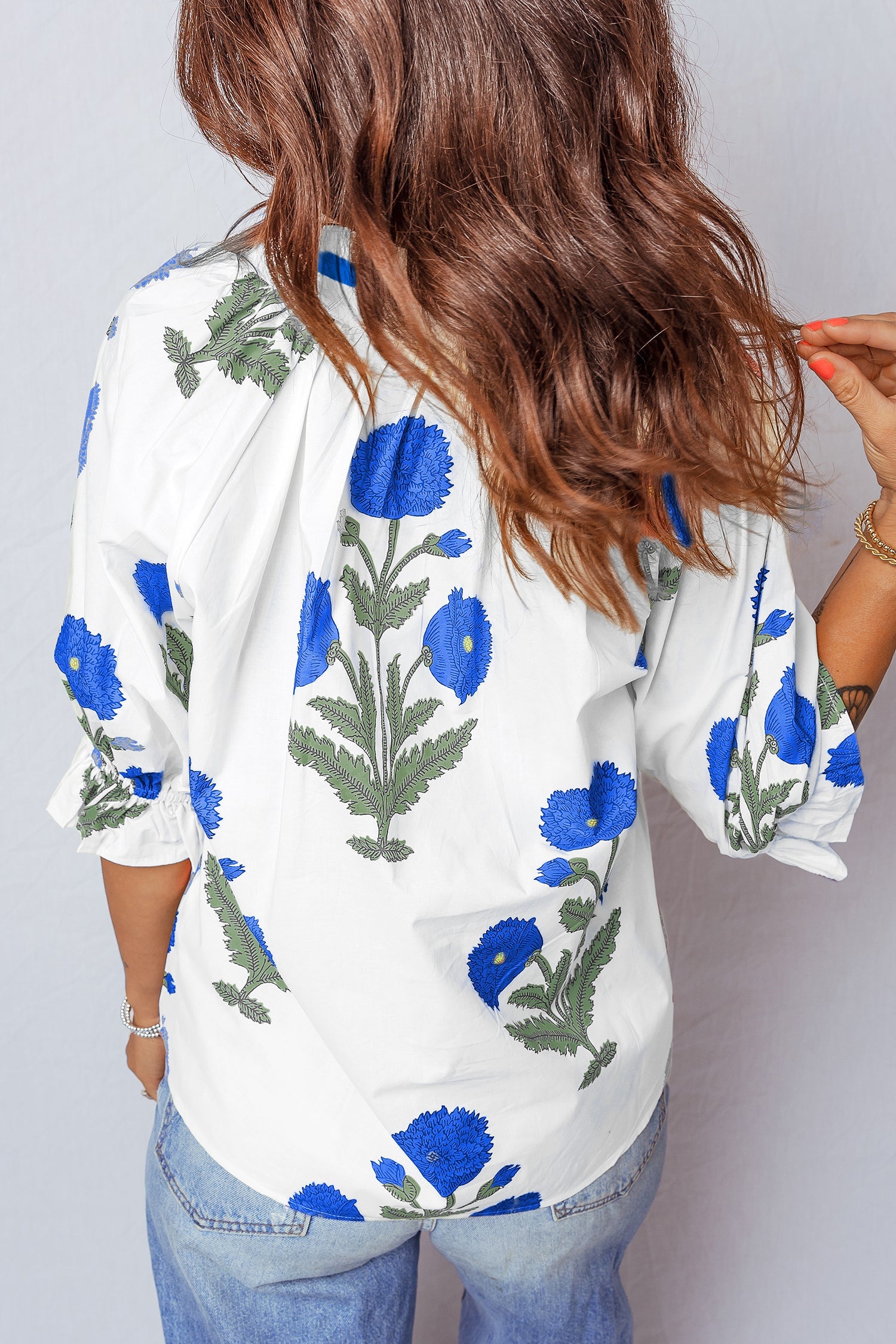 Flower Contrast V-Neck 3/4 Sleeve Blouse