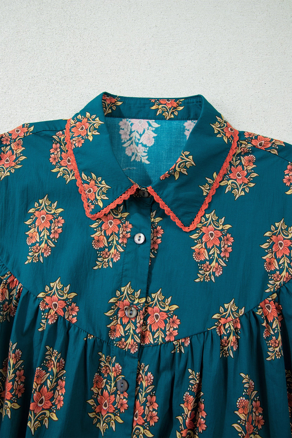 Plus Size Floral Lace Trim Pleated Buttoned Shirt