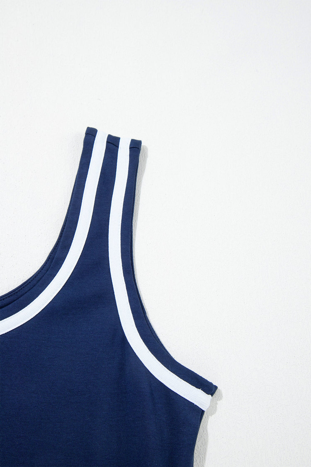 Contrast Trim Scoop Neck Sleeveless Mini Dress
