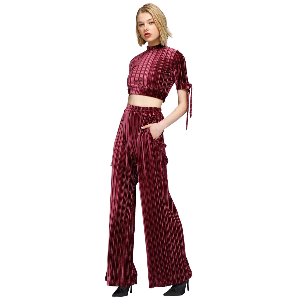 Women's Mock-Neck Velvet Crop Top In Mulberry