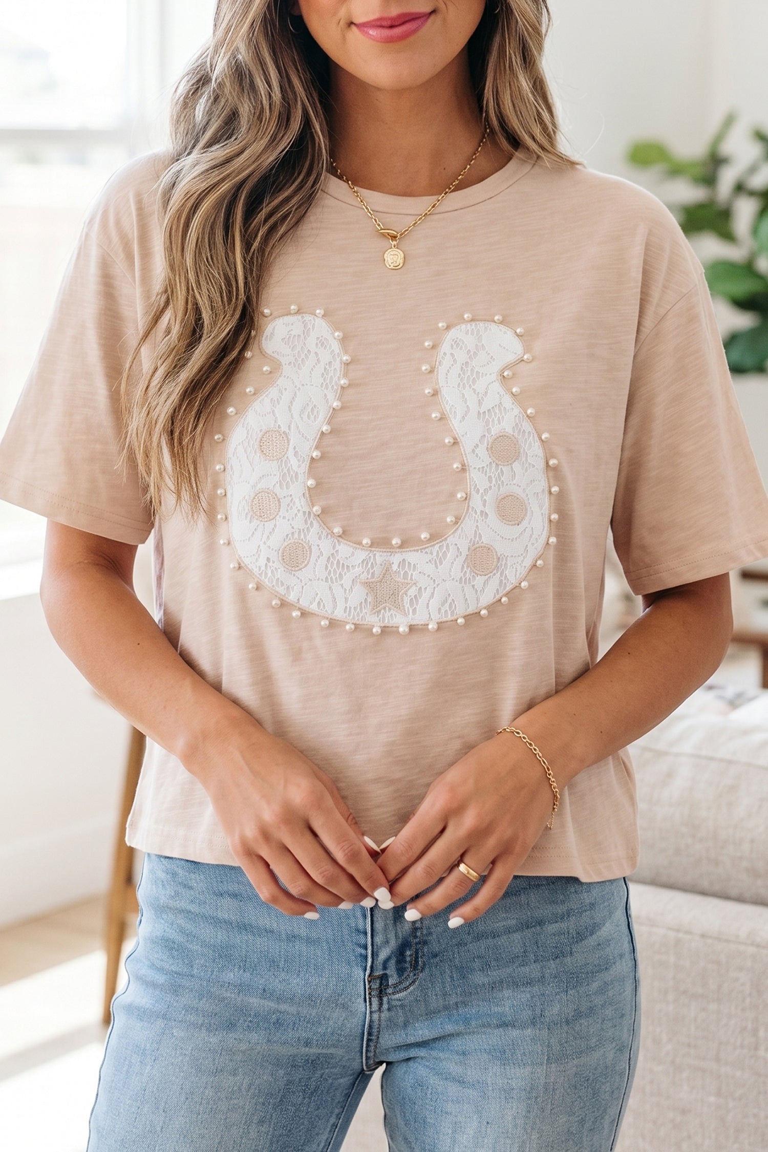 Western Lace Pearl Beaded Horse Shoe T-Shirt