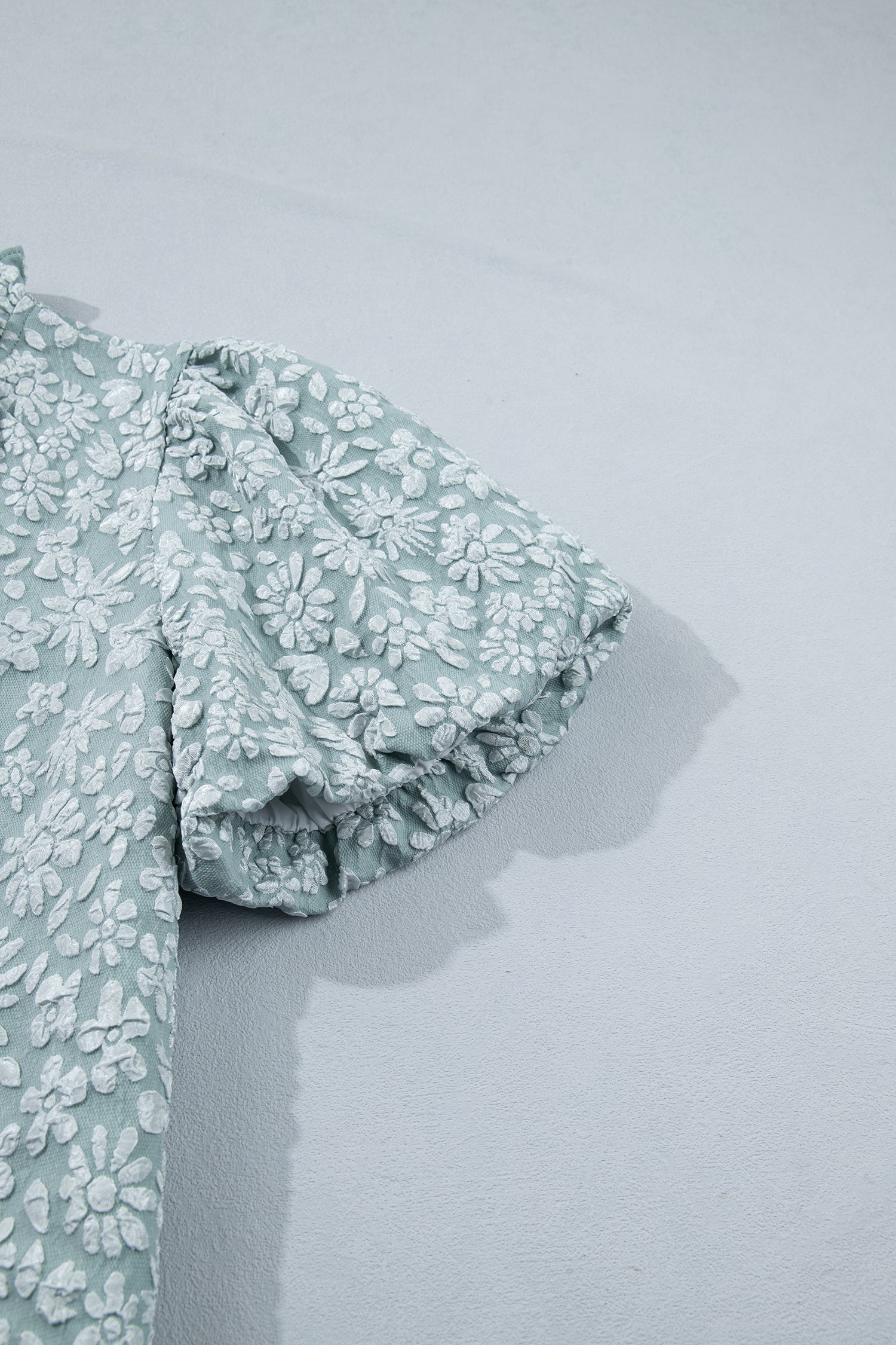 Floral Textured Jacquard Puff Sleeve Blouse