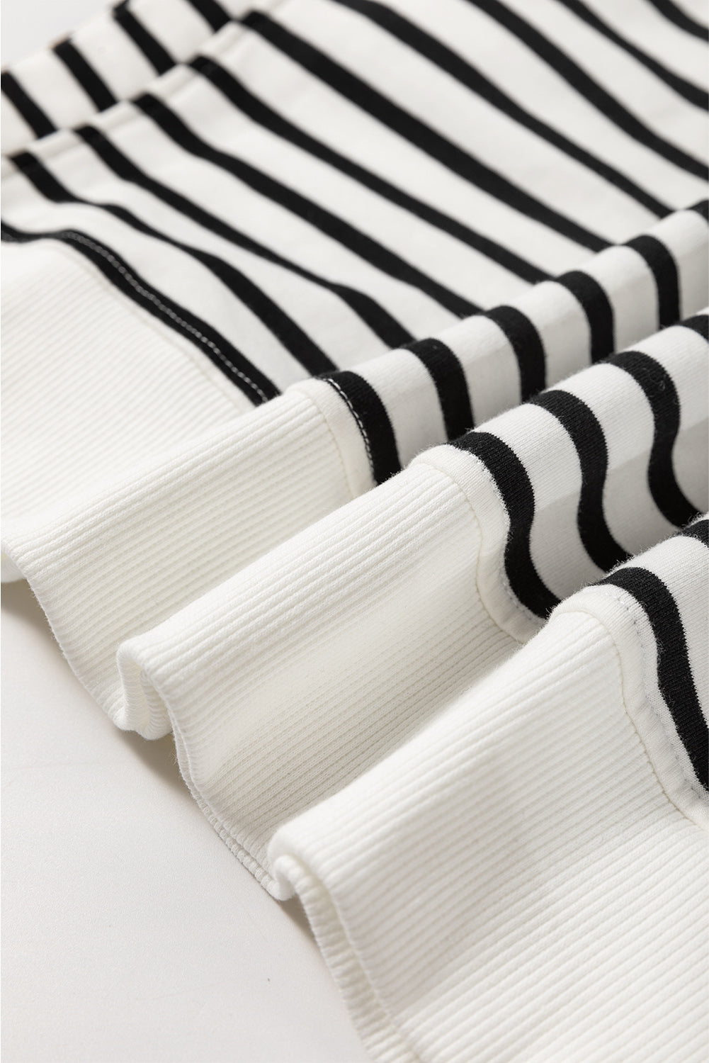 Stripe Raglan Sleeve Side Slit Sweatshirt