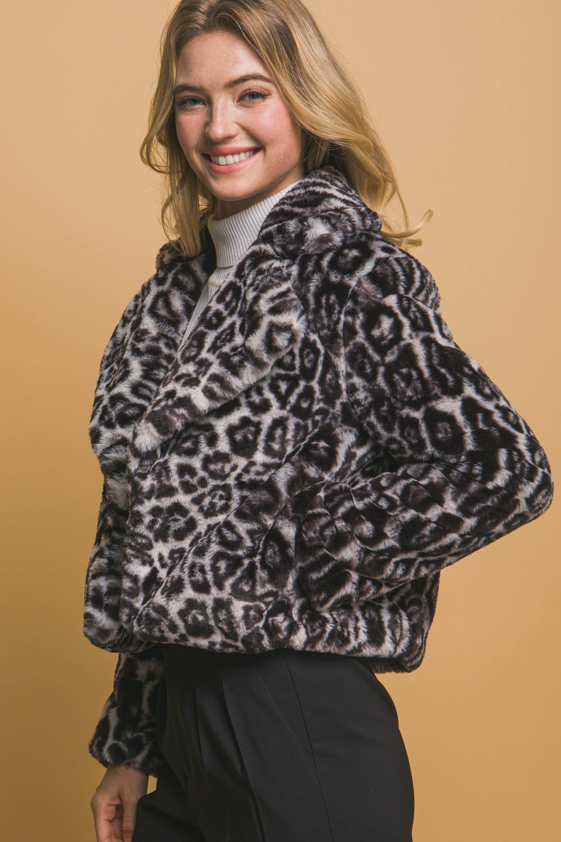 ',,,._ Faux fur Jacket: CAMEL-173616 / S