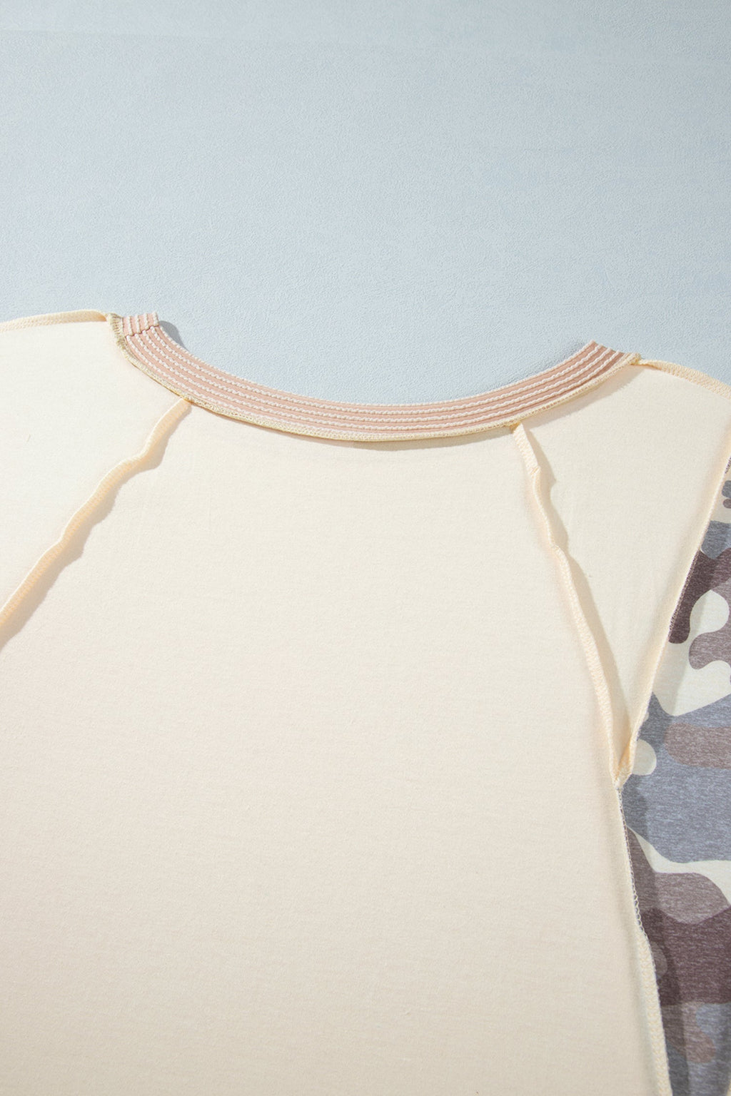 Plus Size Camo Panel Corded Knit Sleeve Blouse