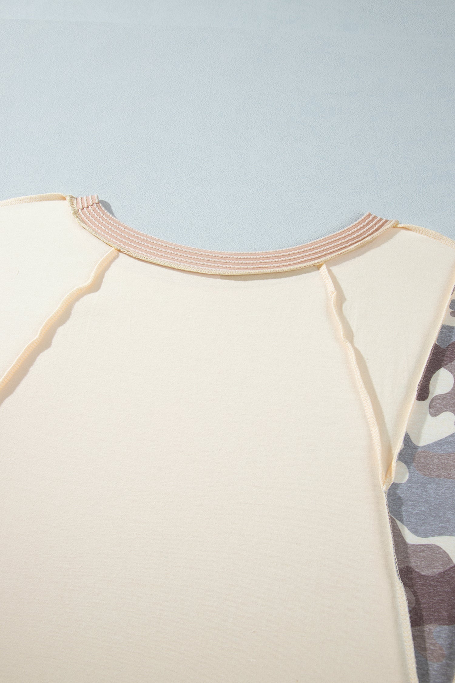 Plus Size Camo Panel Corded Knit Sleeve Blouse