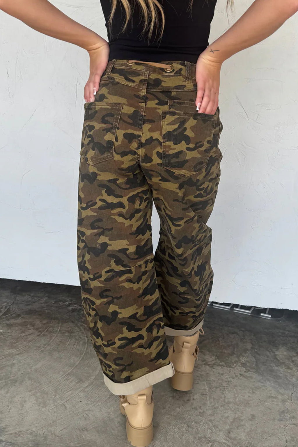 Camo Retro Grommet Tie Waist Loose Jeans
